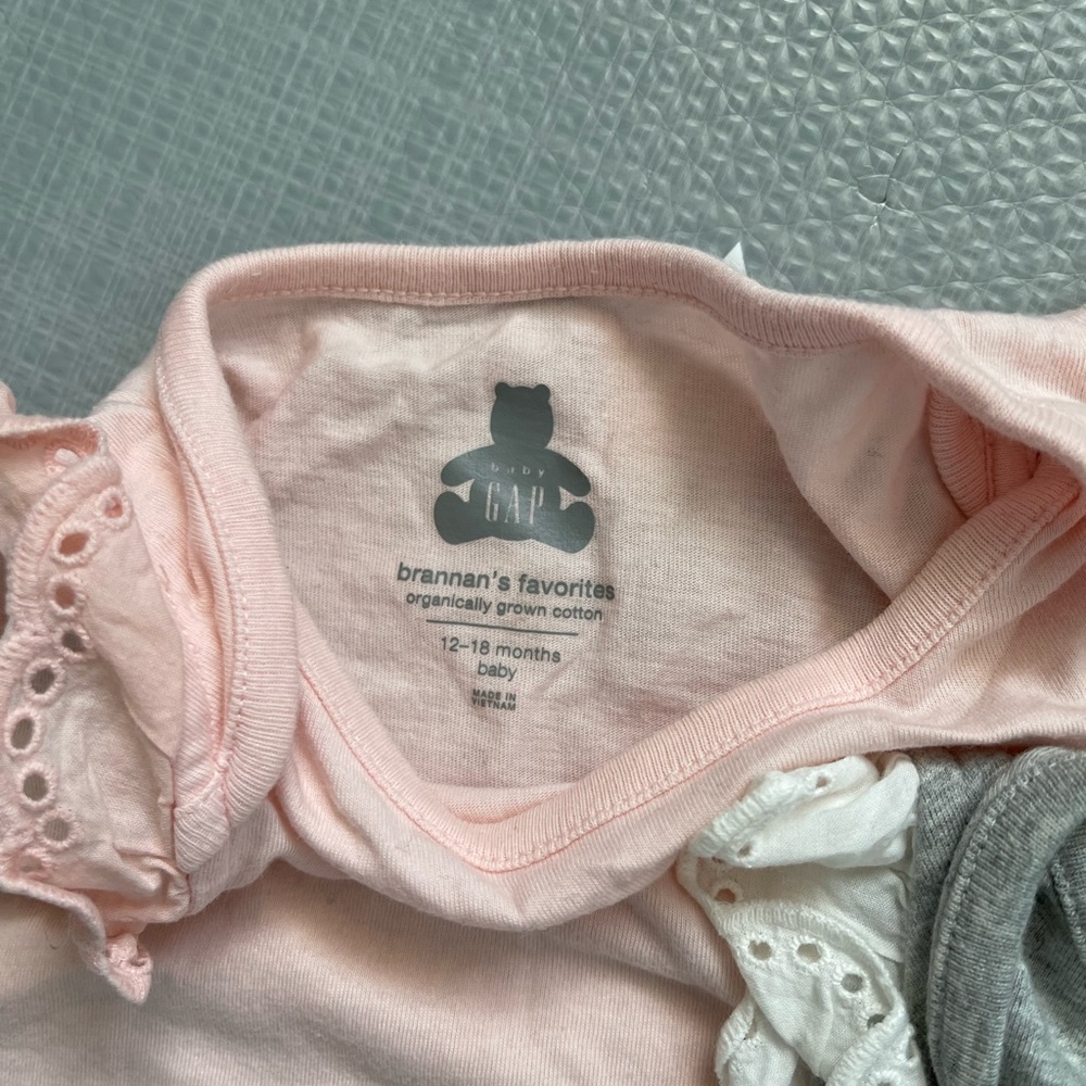 BOGO Gap - Sleeveless Bodysuit Trio, 12-18 months - Picture 6 of 6
